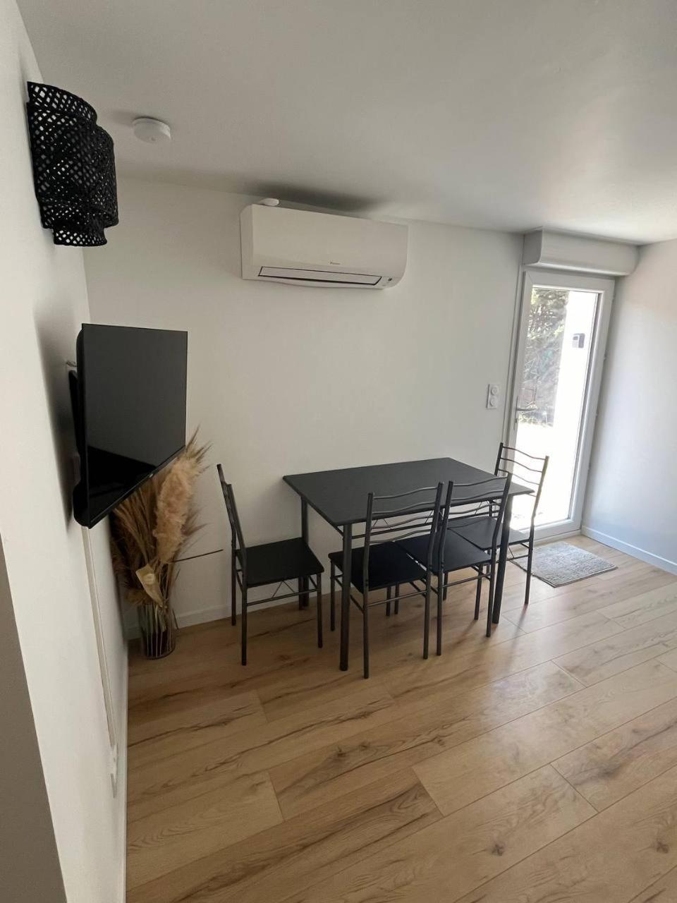 Charmant Et Confortable Appartement Narbonne Luaran gambar